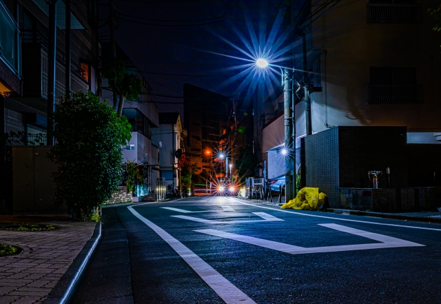 夜の路地